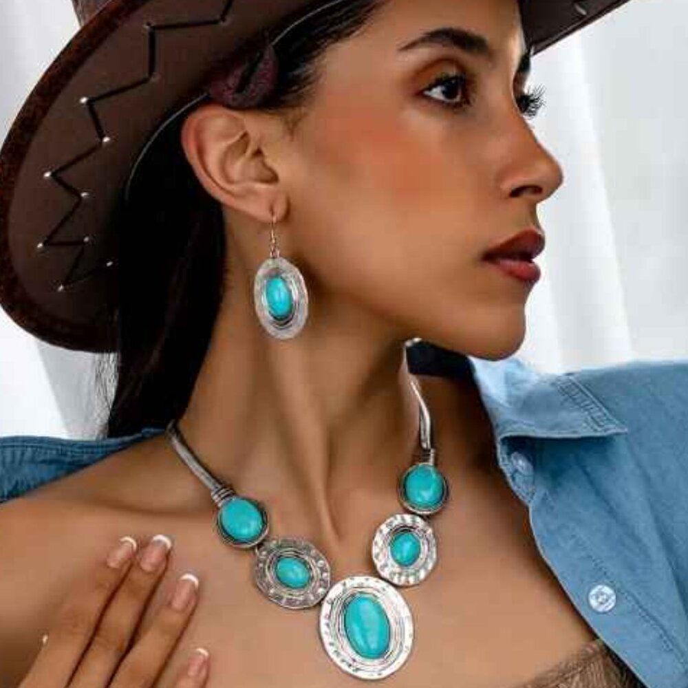 Western Boho Turquoise Silver Necklace and Earring Set - Picture 3 of 11